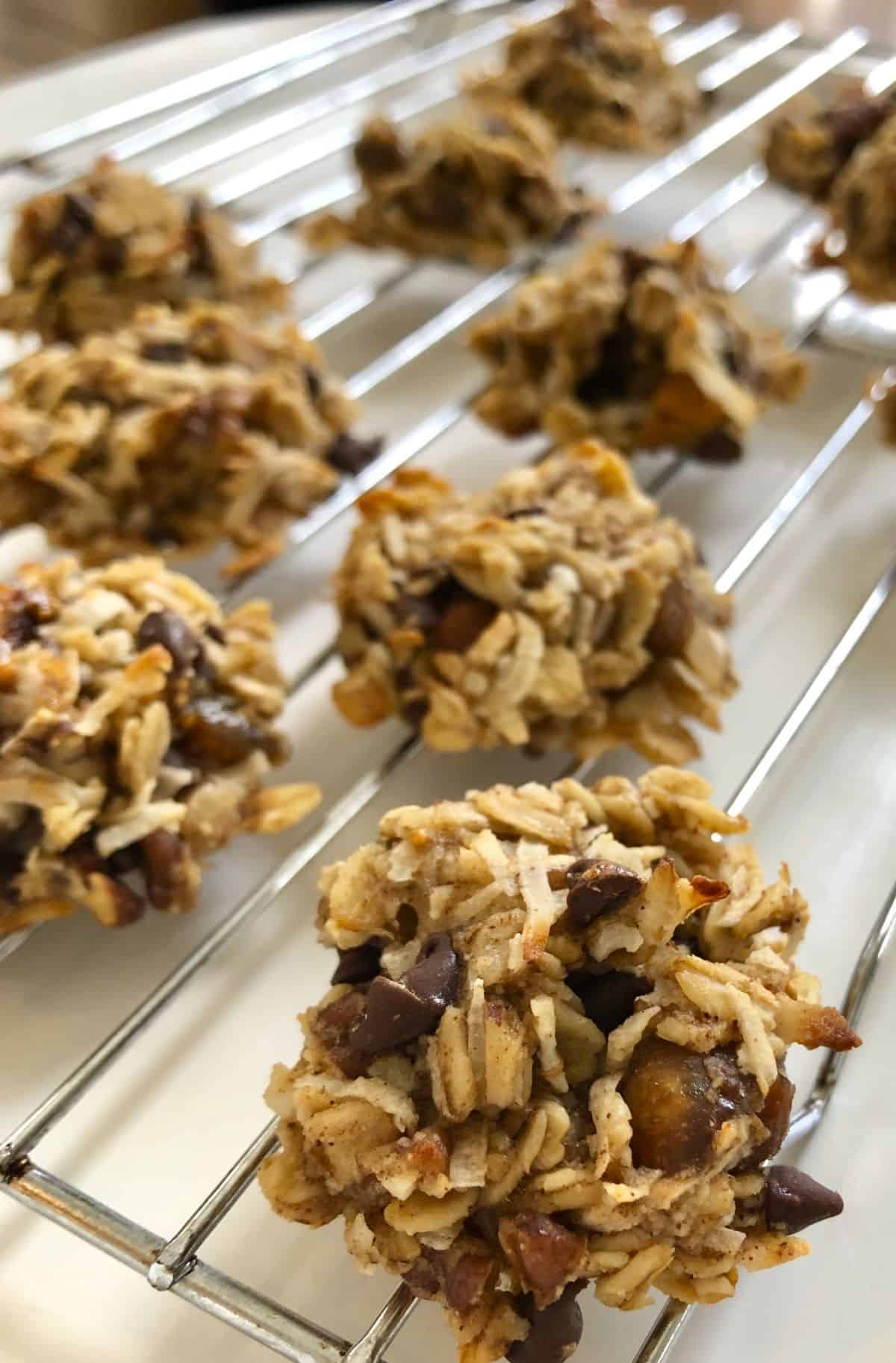 oatmeal cookies with coconut.