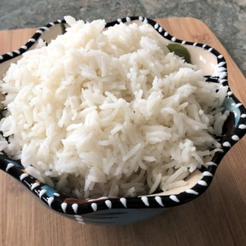 bowl of cooked fluffy rice