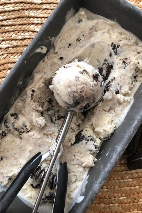 pan with scoop frozen treat