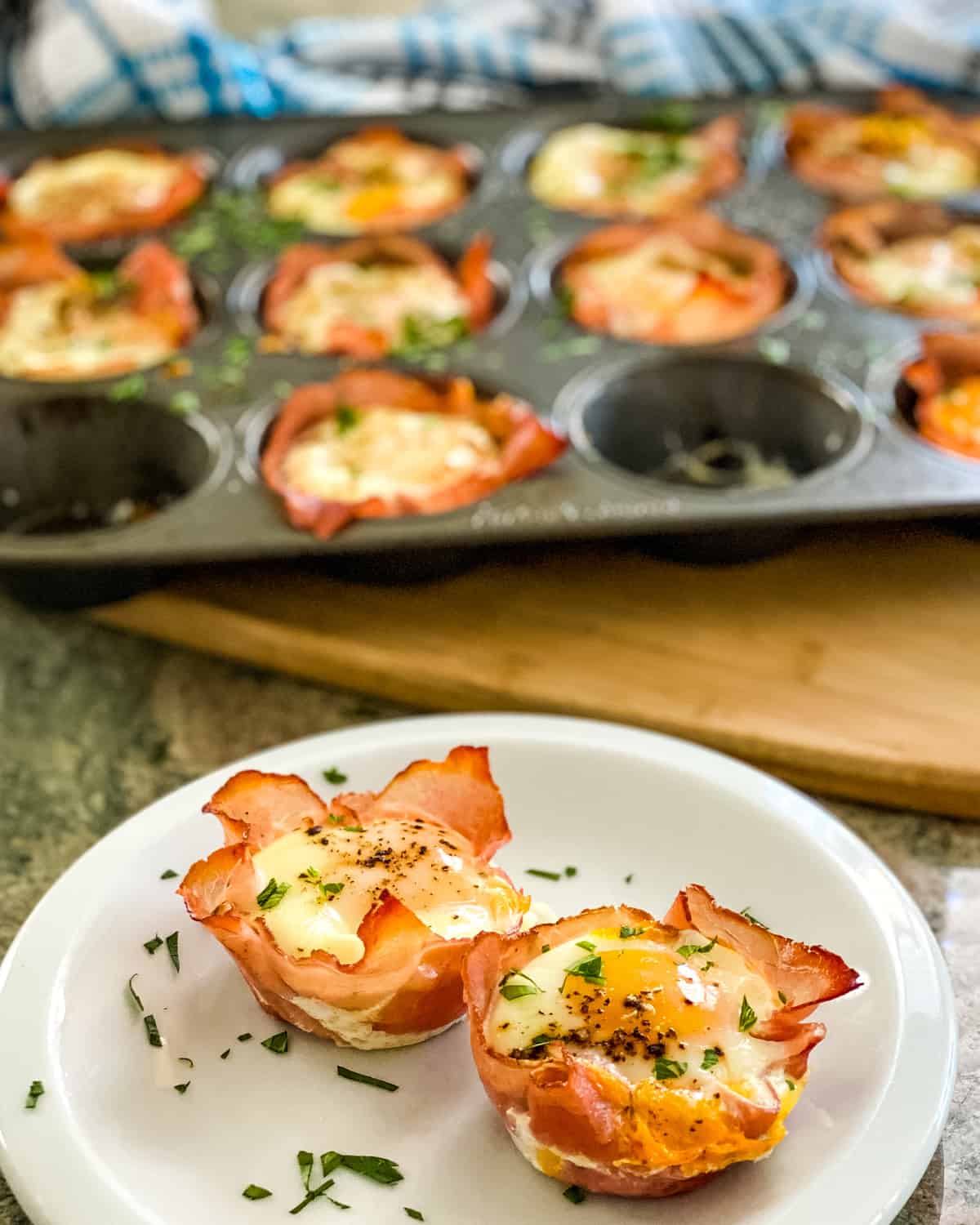 eggs cooked in ham in muffin tins