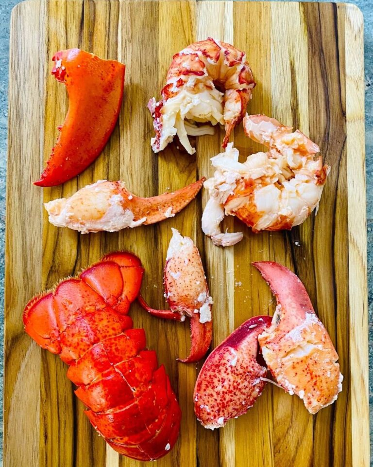 Garlic Lobster Noodles Easy Recipe!